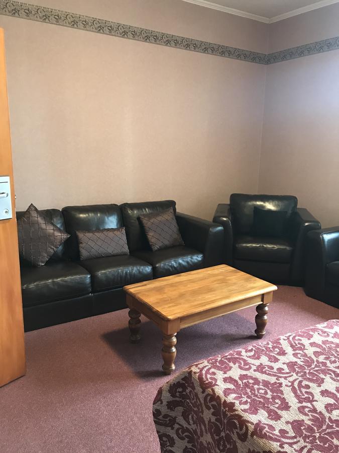Criterion Club Hotel 亚历山德拉 外观 照片